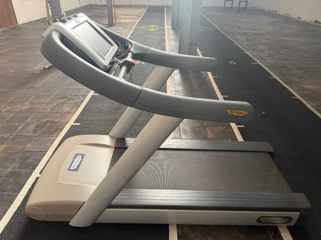 Technogym Excite loopband defect (onderdelen/herstelling), Ophalen, Gebruikt, Metaal, Loopband