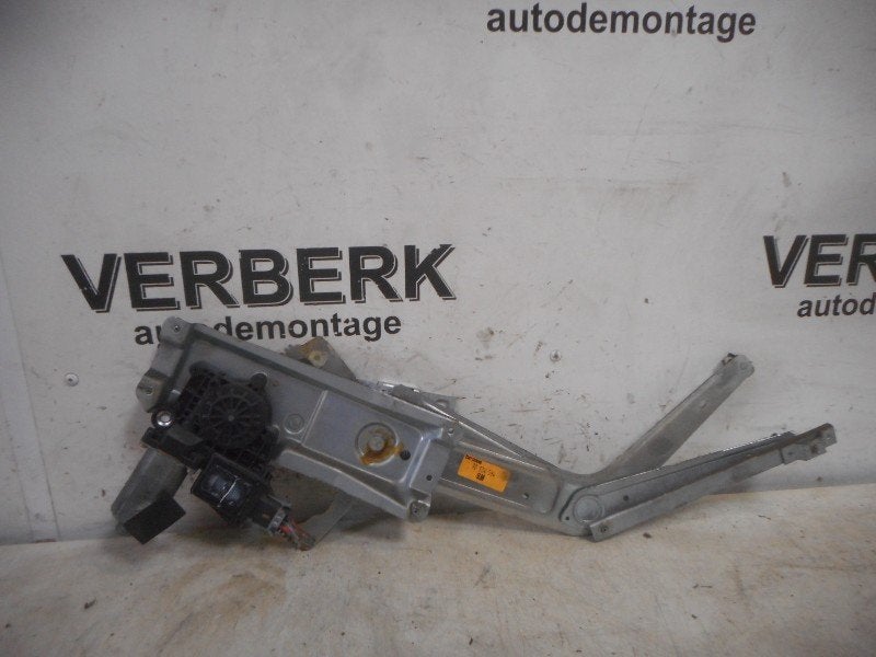 VITRE MECANISME ELECTRIQUE DROIT Opel Tigra (75) (90534564), Brose SE, Opel, Droite, Info@brose.com