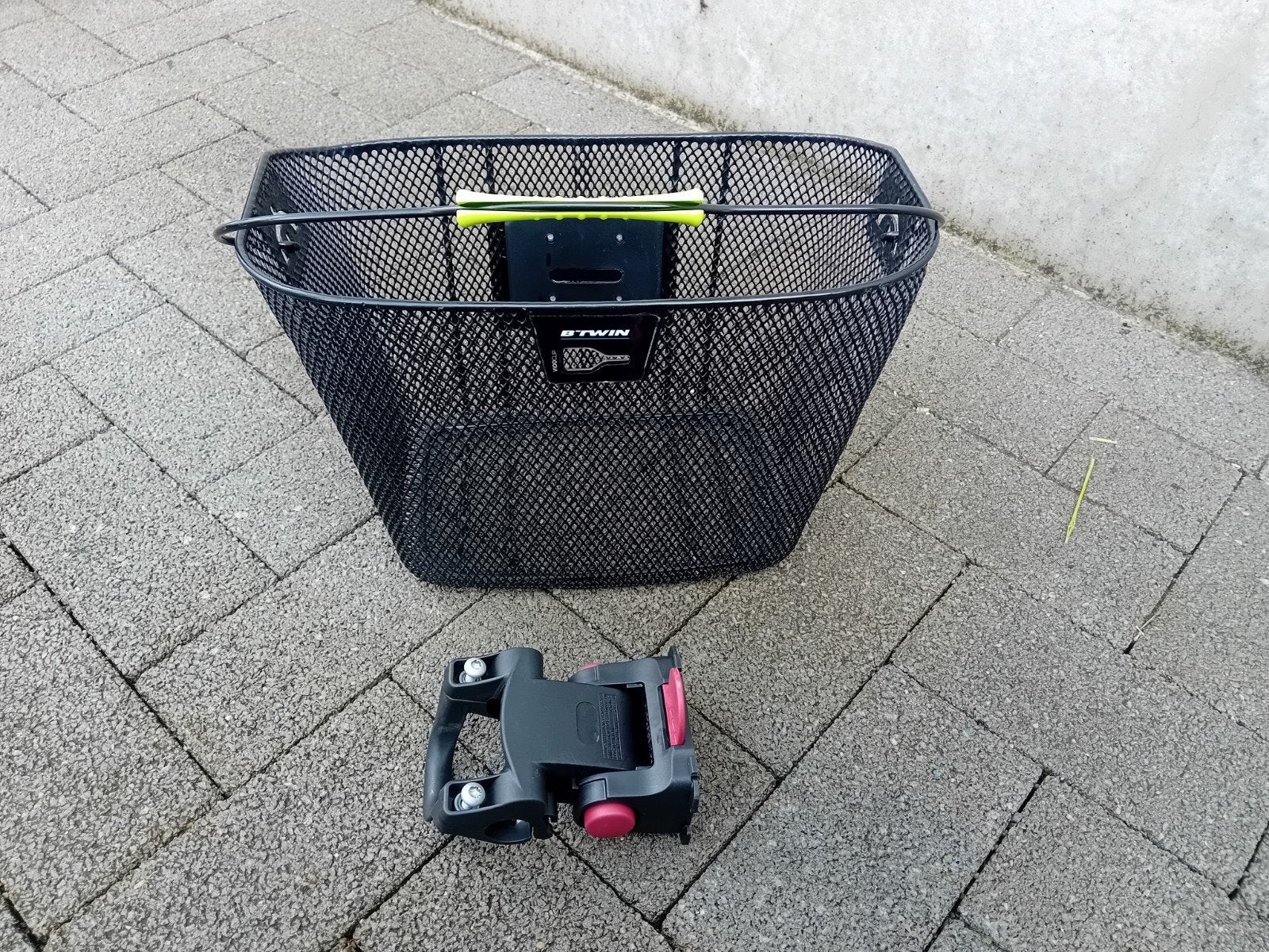 Afneembare fietsmand als nieuw 🚴, Stuurbevestiging, Zo goed als nieuw, Fietsmand, Ophalen