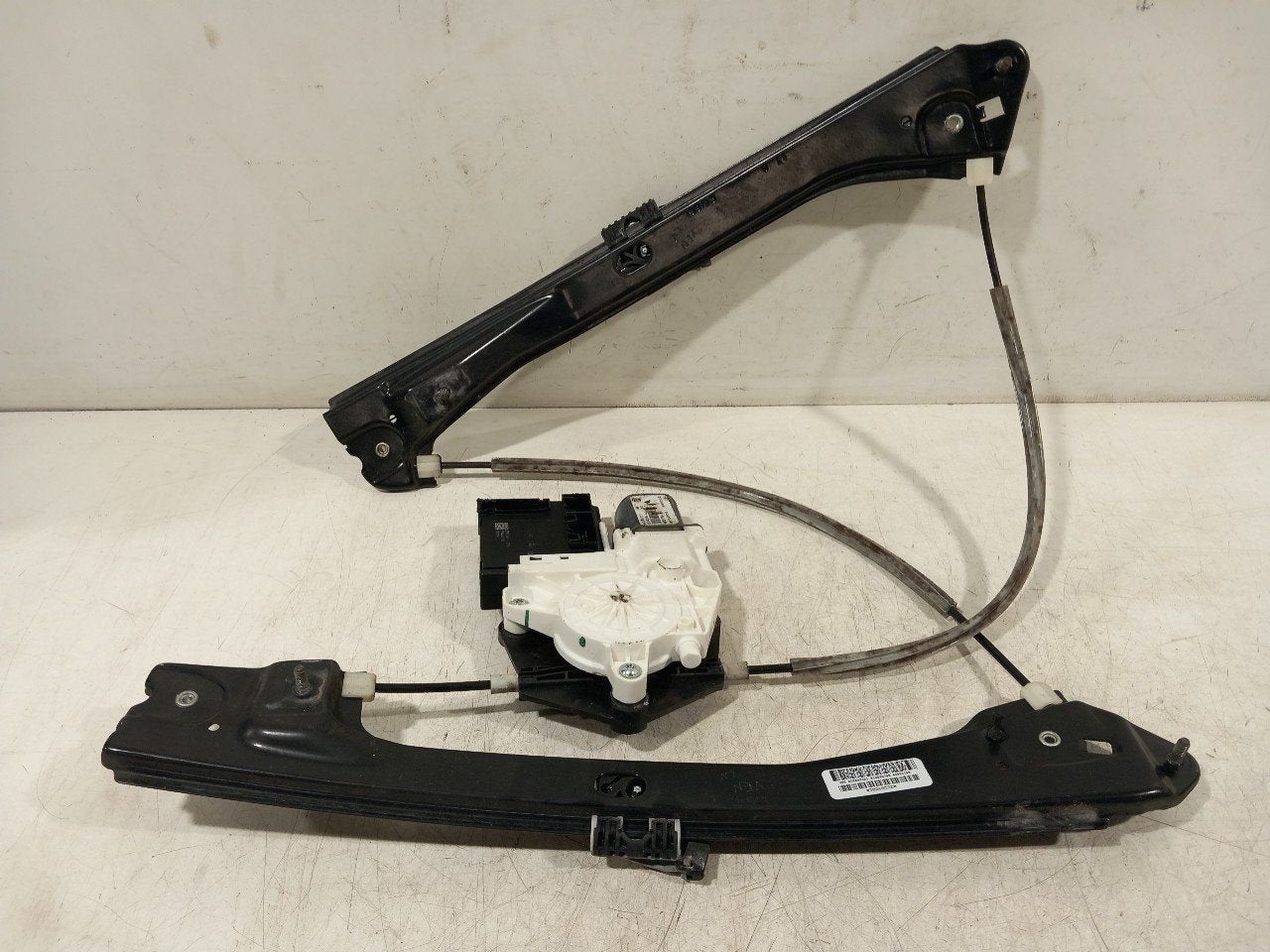 Raammechaniek elektrisch links voor Volkswagen Jetta, Auto-onderdelen, Onderdelen@venauto.nl, Van der Ven Autorecycling B.V., Gebruikt