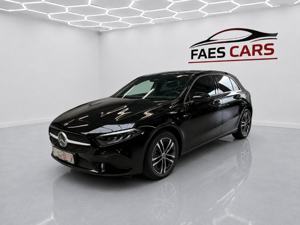 mercedes a250e business line, Autos, Cuir, Achat, Noir, 5 portes