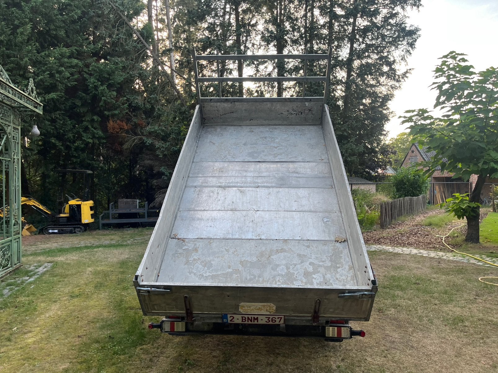Geremde elektrische aanhangwagen kipper - 2500kg, Ophalen, Gebruikt