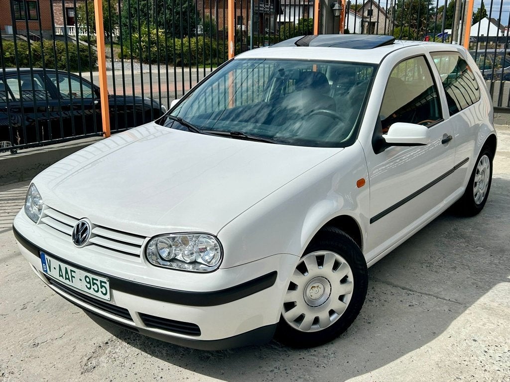 volkswagen golf 4 tdi boite automatique **168.000km **, Argent ou Gris, Achat, Noir, Automatique