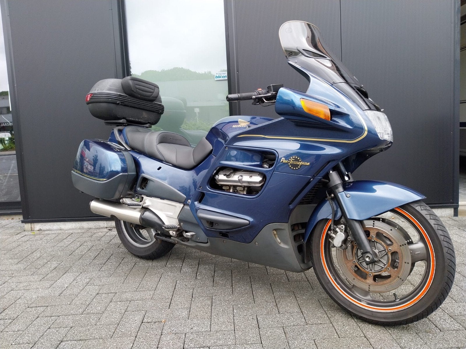 Honda ST1100 pan european Met Garantie!, Motos, Motos | Honda, Poignées chauffantes, Tourisme, Entreprise, Occasion