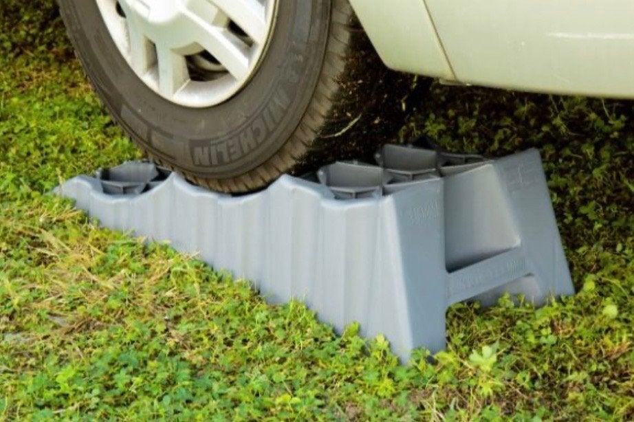 Nieuwe Fiama levelers 7-13-17 cm hoog, Particulier