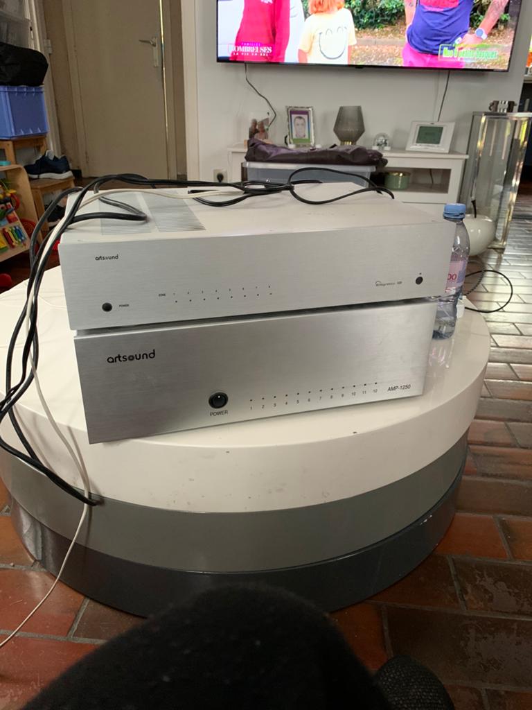 Ampli, Sports nautiques & Bateaux, Enlèvement ou Envoi, Comme neuf