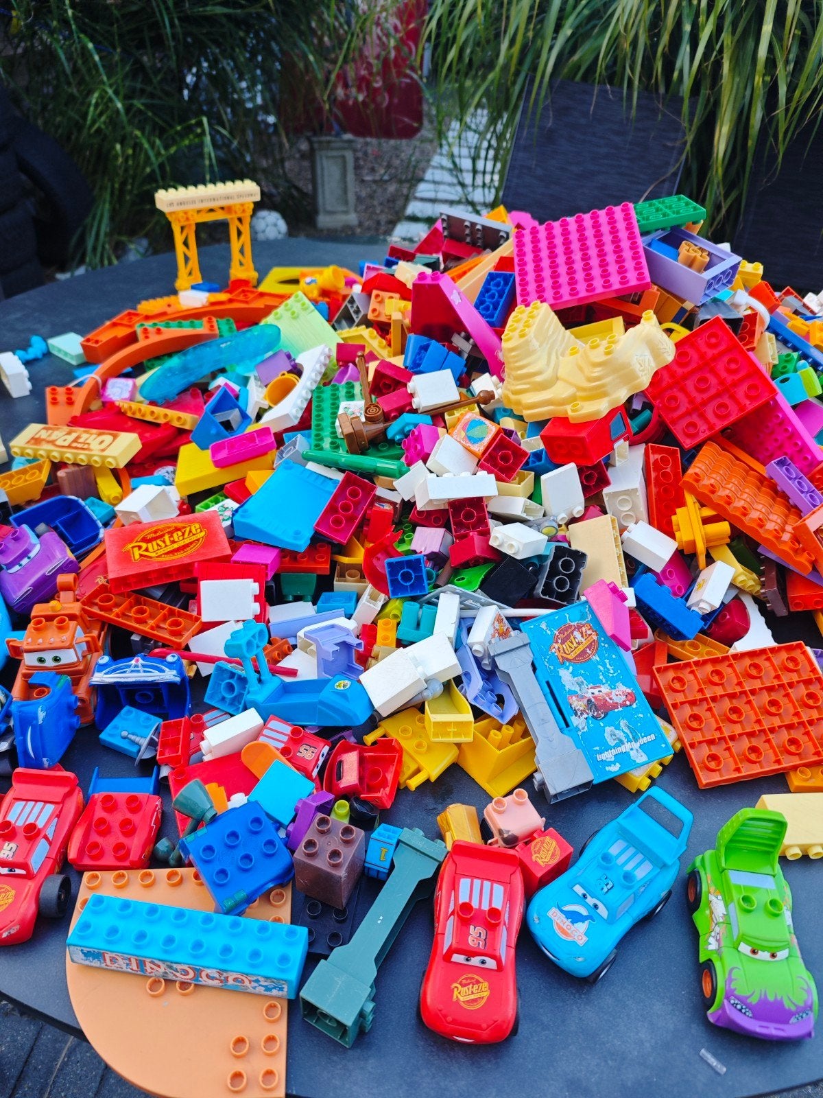 mega blocks zeer veel 3 dozen vol 25 kg geen lego, Enlèvement