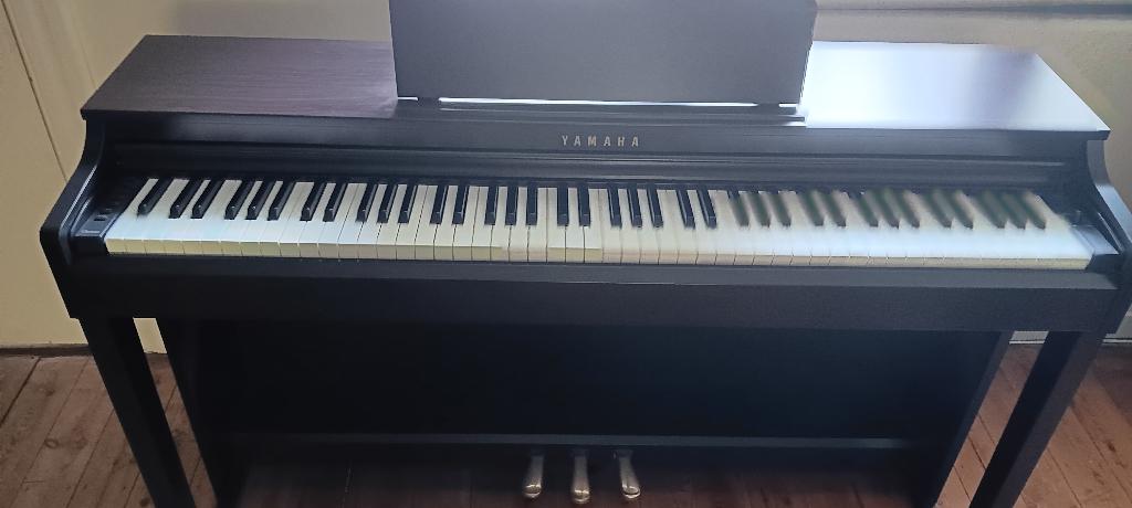 Piano yamaha clavinova clp-525, Enlèvement, Utilisé, Piano, Digital