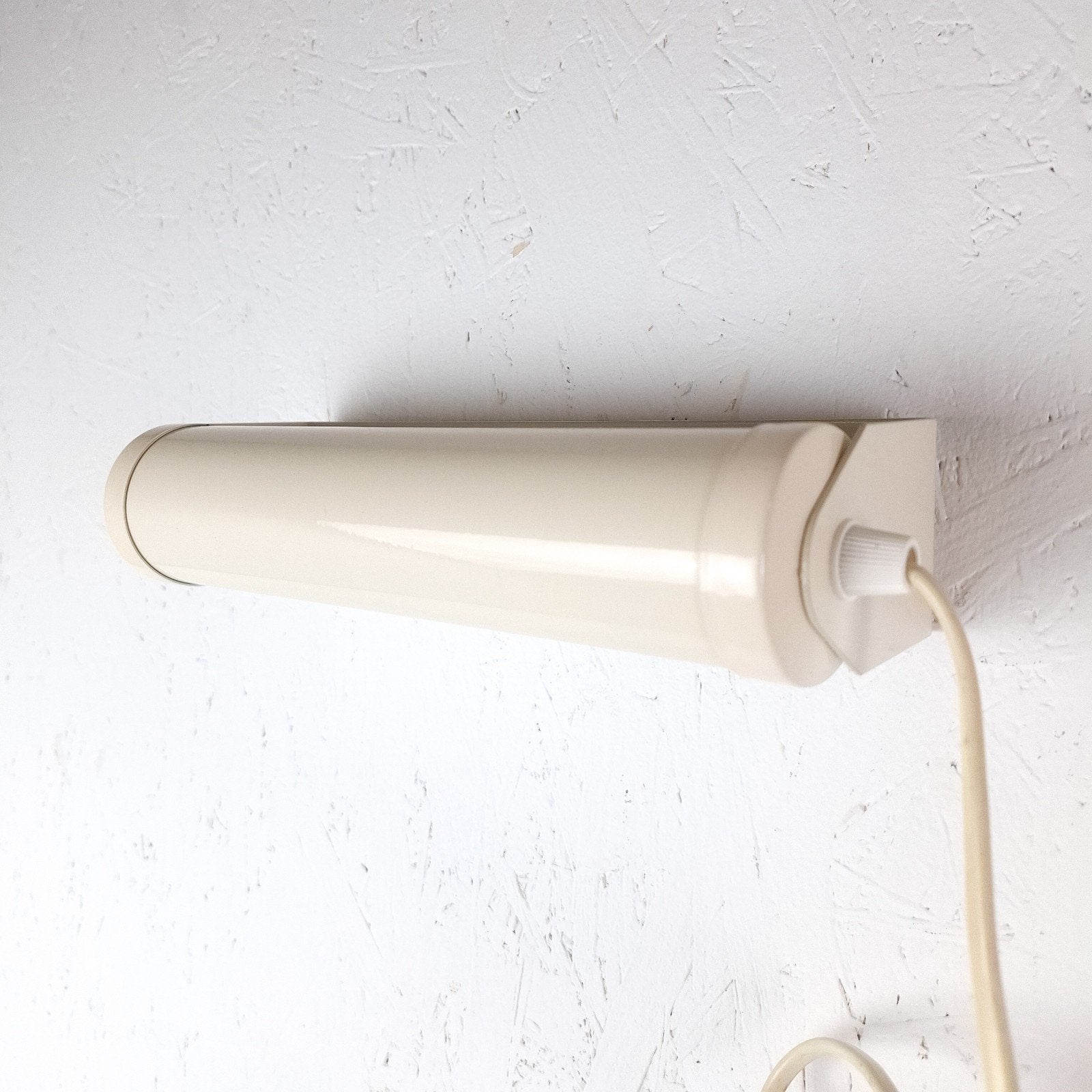 Vintage wandlamp creme wit G&G Memphis Milano design, Huis en Inrichting, Lampen | Wandlampen, Ophalen of Verzenden, Metaal, Bedlamp