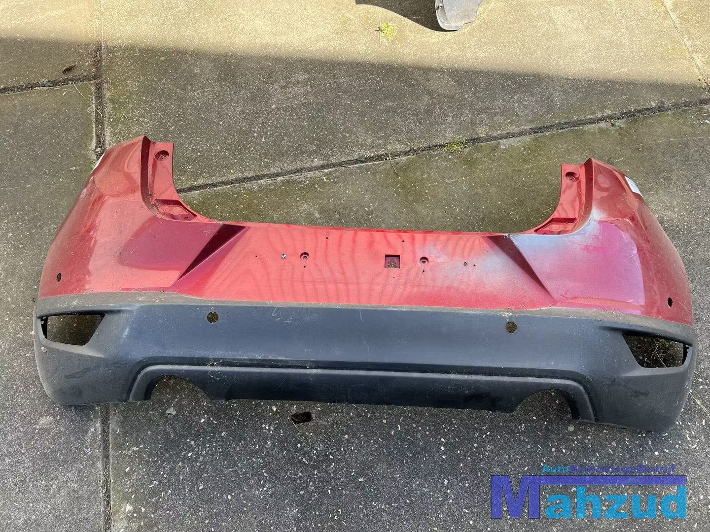 MAZDA CX-3 Rood achterbumper bumper achter 2015+, Auto-onderdelen, Carrosserie, Gebruikt, Shinchi, Fuchu-Cho 3-1
730-8670  Hiroshima