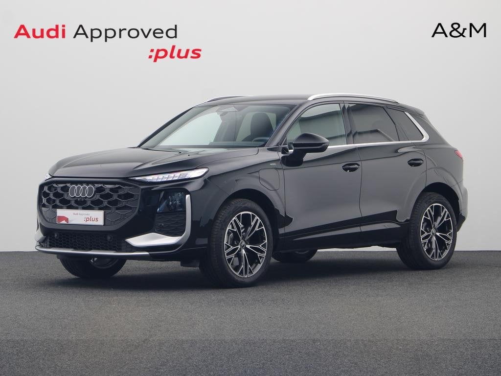 Audi Q3 SUV e-hybrid (PHEV) Q3 SUV e-hybrid 1.5 TFSI Corpora, Auto's, Automaat, Zwart, 43 g/km, Hybride Elektrisch/Benzine