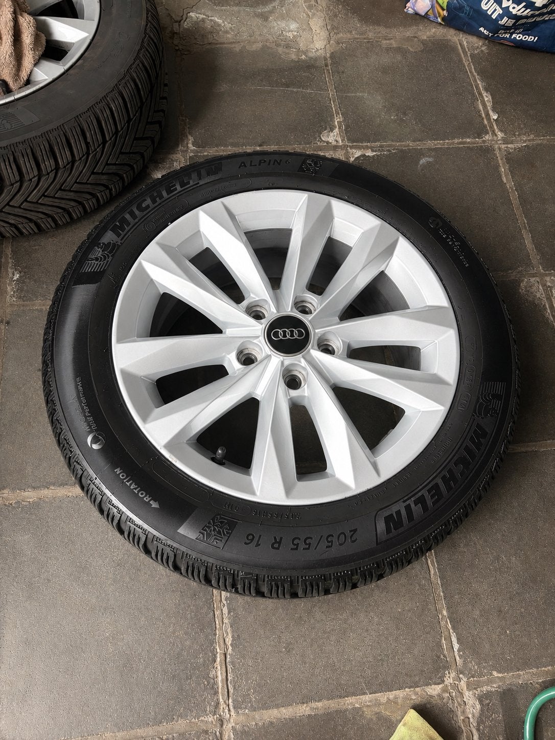 Audi a3, Ophalen of Verzenden, 16 inch, Winterbanden, Velg(en)