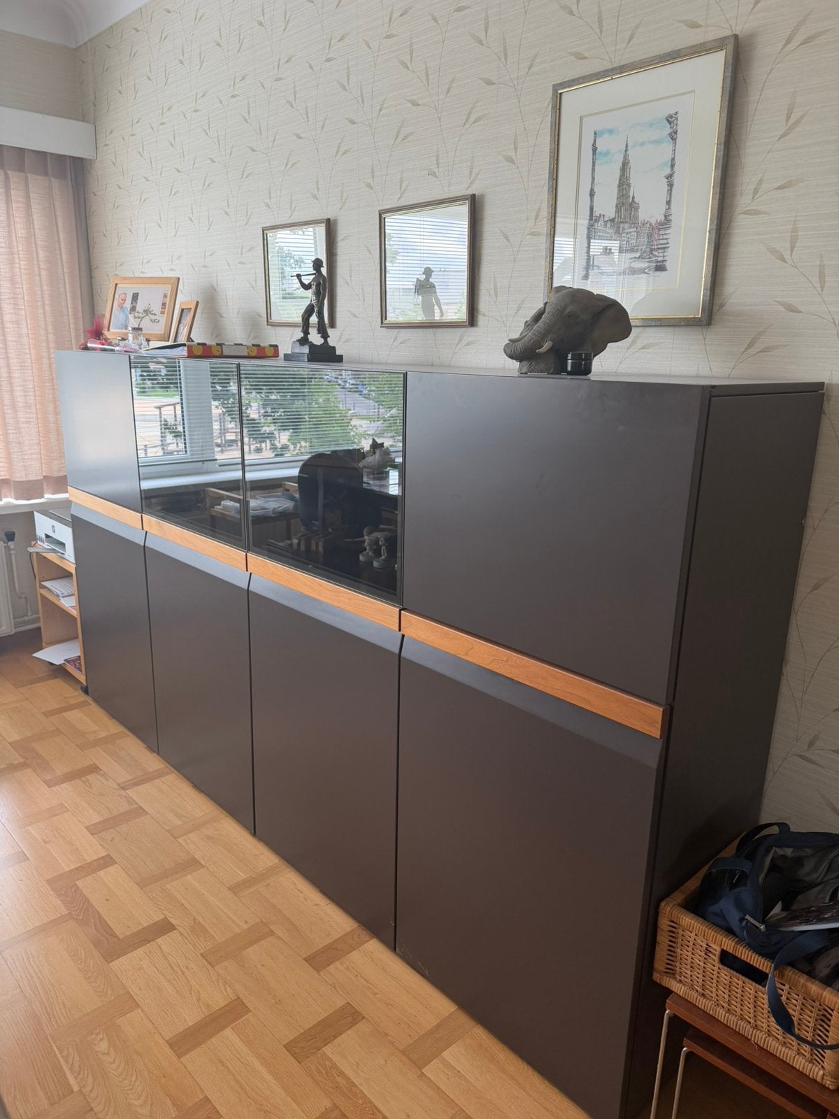 Grote kast, Ophalen, Zo goed als nieuw