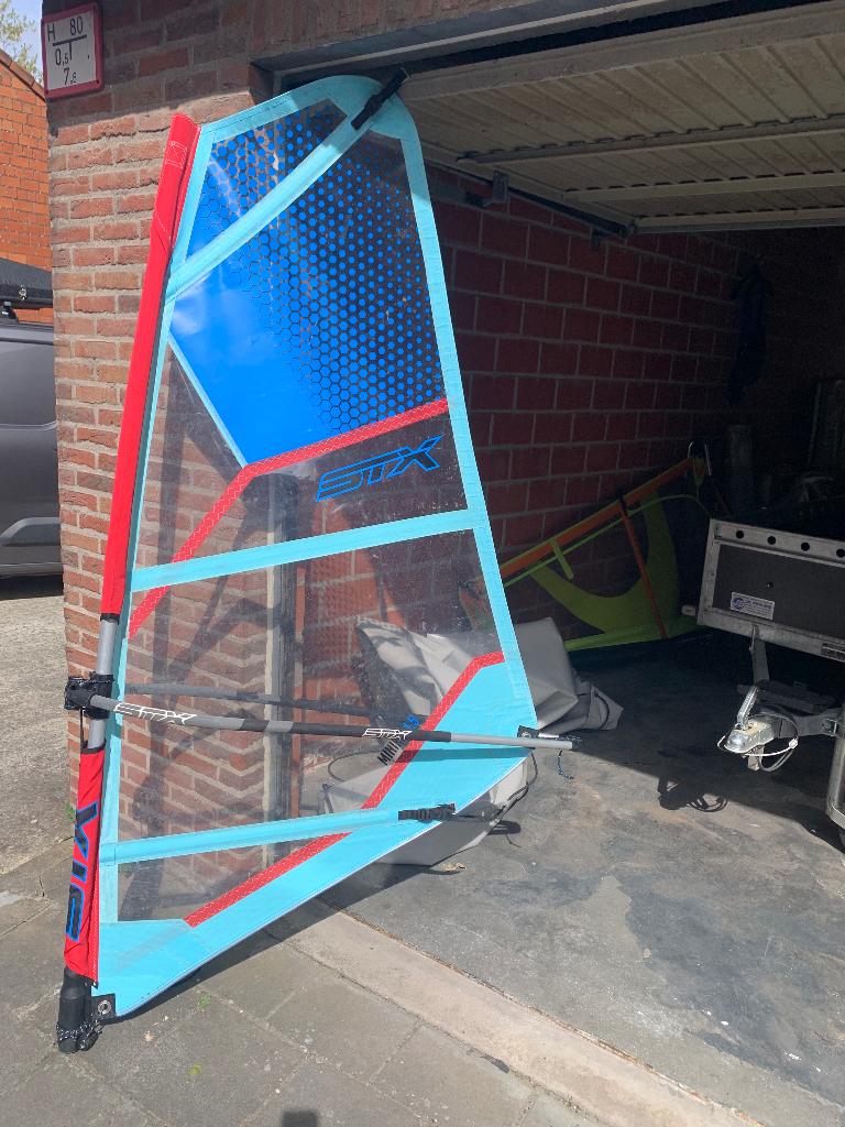 surfen, Watersport en Boten, Windsurfen, Ophalen, Zo goed als nieuw, Zeil, Minder dan 5 m²