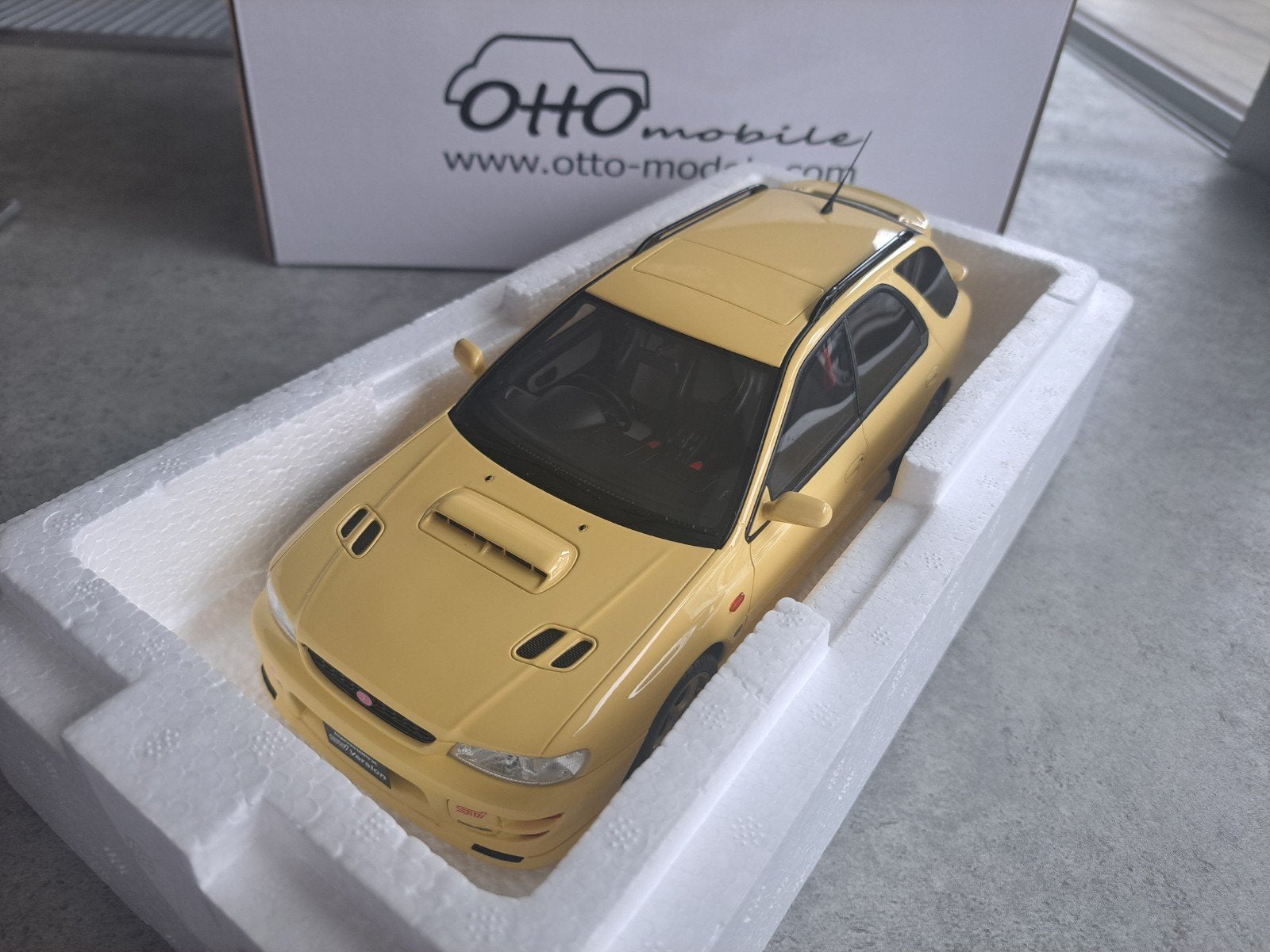 Subaru Impreza WRX Jaune 1/18 OTTO Neuve OT1198, Enlèvement ou Envoi, Neuf, Voiture, OttOMobile
