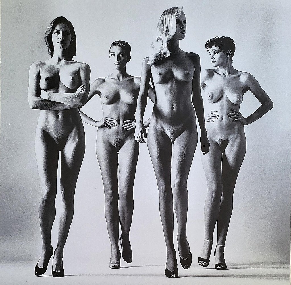 Helmut Newton - They are coming (nude), Paris - 1981, Antiek en Kunst, Verzenden, Print