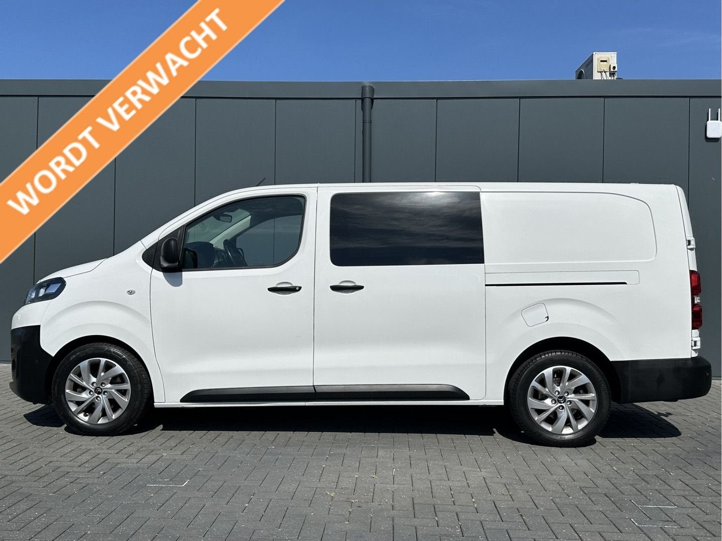 Citroën Jumpy 2.0 BlueHDI 180 PK / AUTOMAAT / L3H1 / DUBBEL, Automaat, 199 g/km, Citroën, Wit
