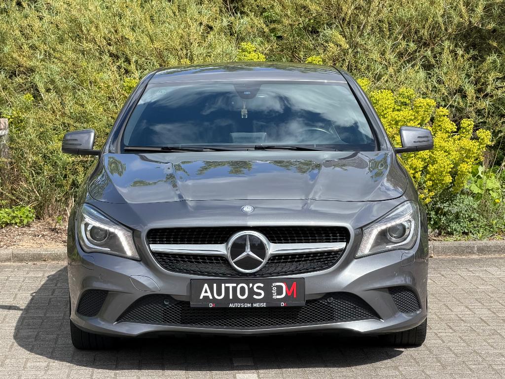 Mercedes-Benz CLA 180 Half Leder,Navi,Airco,PDC, Auto's, Mercedes-Benz, Euro 6, 4 cilinders, Leder en Stof, 1595 cc