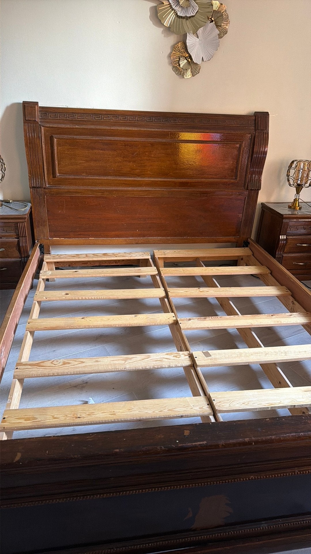 Lit et commode en bois, Maison & Meubles, Chambre à coucher | Chambres à coucher complètes, Enlèvement, Utilisé, Deux personnes