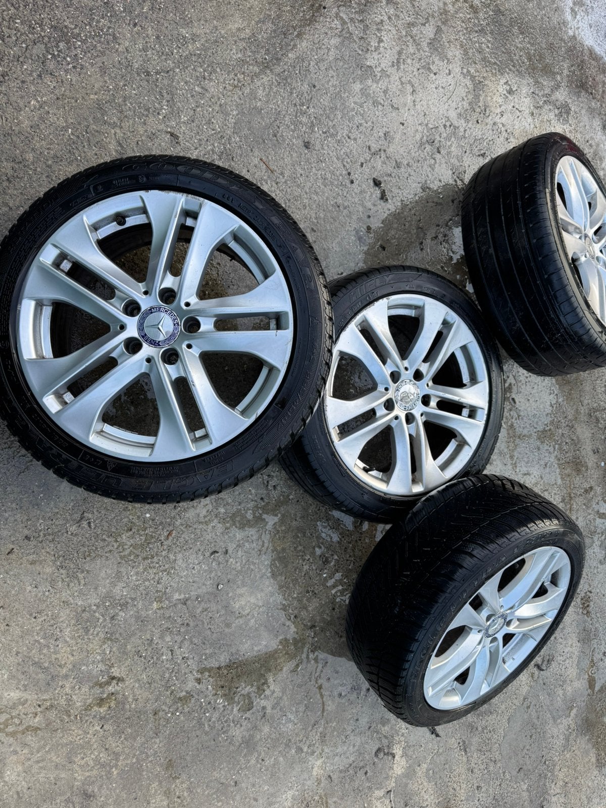 Jantes Mercedes d’origine avec pneus – 4 pièces, Enlèvement, Pneu(s)