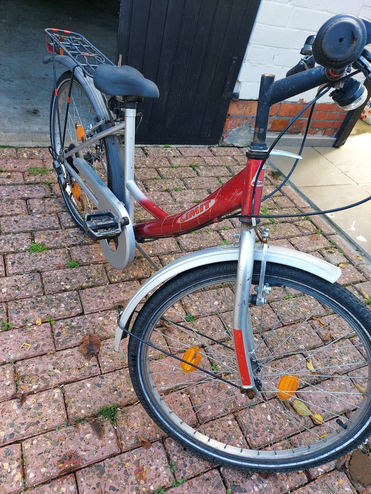 Meisjefiets, Ophalen