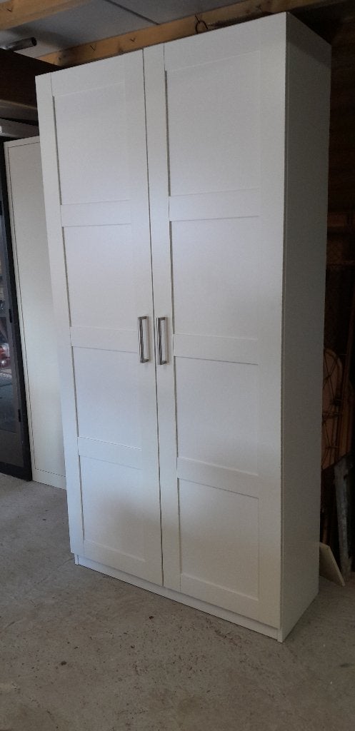 Belle armoire de chambre d'enfant, Enfants & Bébés, Enlèvement