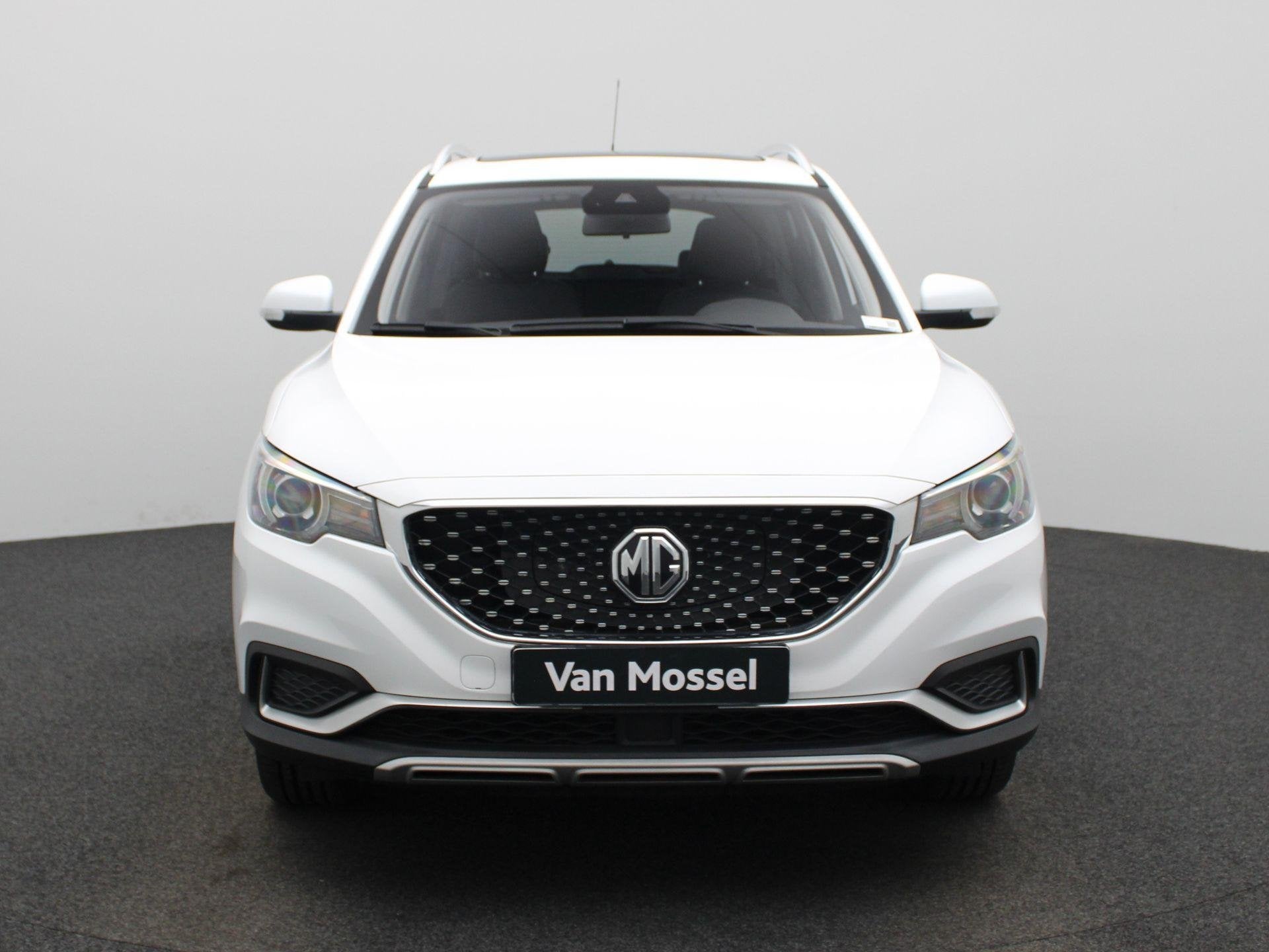 MG MG ZS EV Luxury 45 kWh PANO | LEDER | CAMERA, Auto's, 45 kWh, Gebruikt, Parkeersensor, ZS