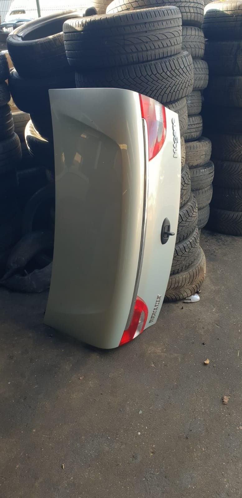 RENAULT MÉGANE SEDAN ACHTERKLEP +SLEUTEL BJ 99 TOT 2003, Auto-onderdelen, Gebruikt, -, Ophalen of Verzenden, Achter