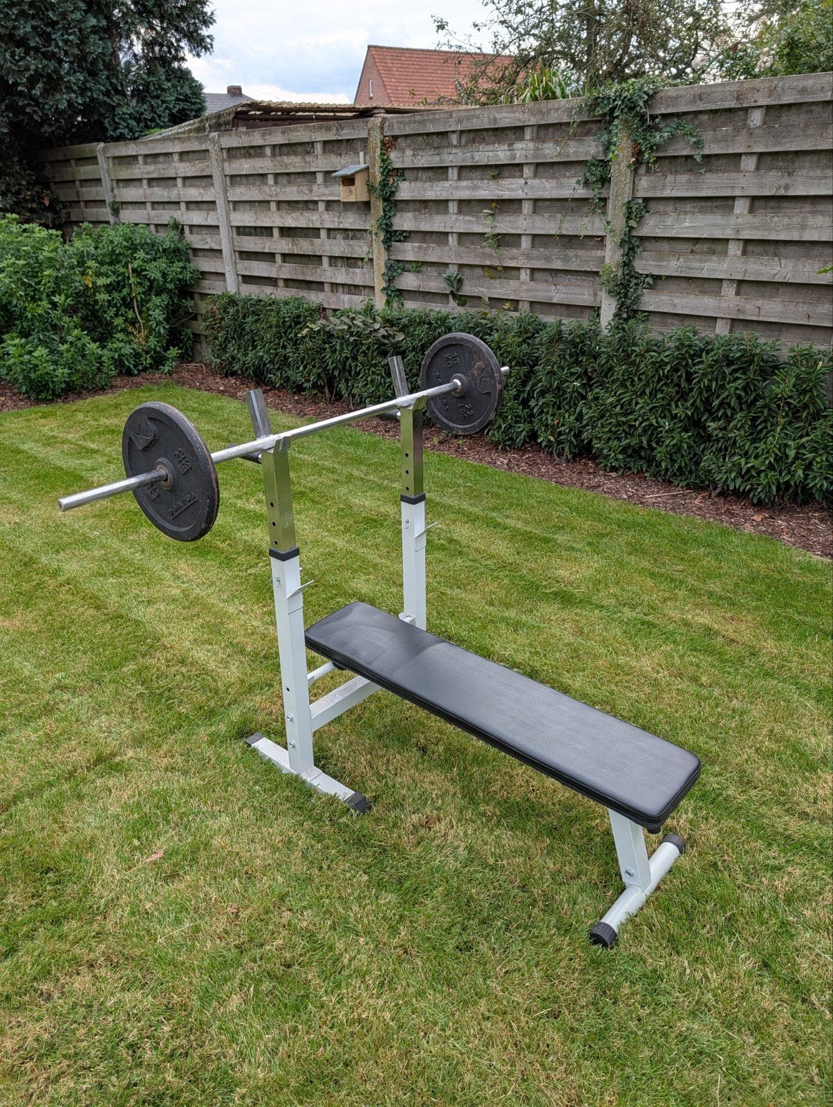 Halterbank met dipstation + 52kg gewichten & 2 halterstangen, Sport en Fitness, Ophalen, Gebruikt, Fitnessbank