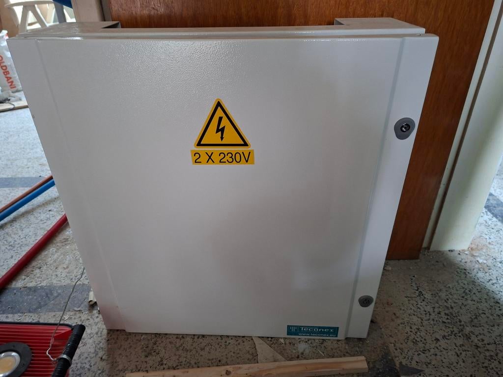 Elektriciteitskast, Enlèvement