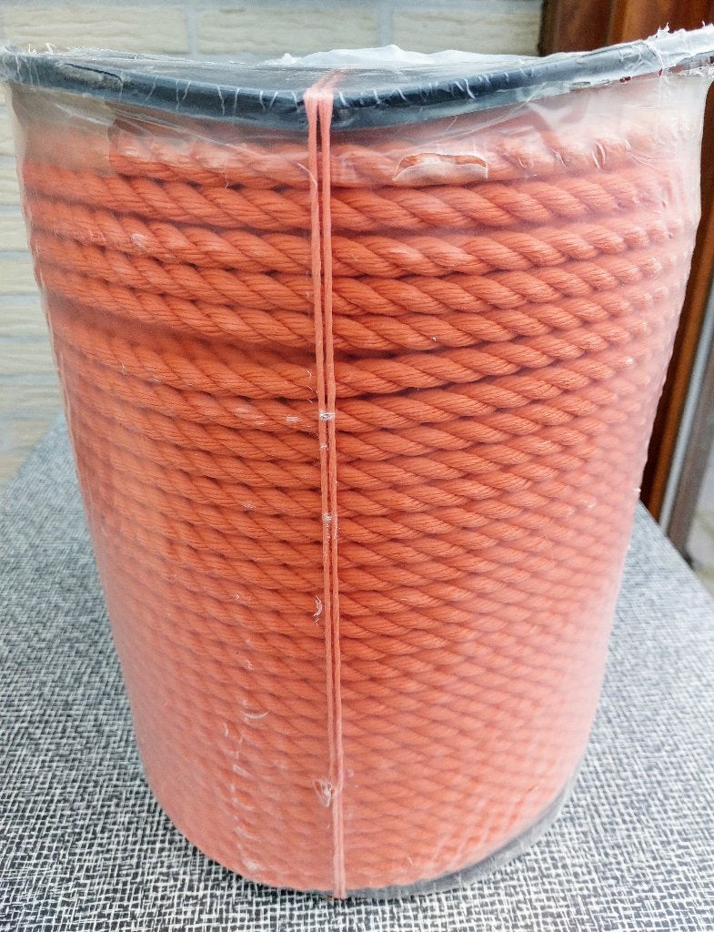 Touw, koord -Polyehyleen   --  merk: Ledent., Ophalen of Verzenden, Nieuw, Overige typen