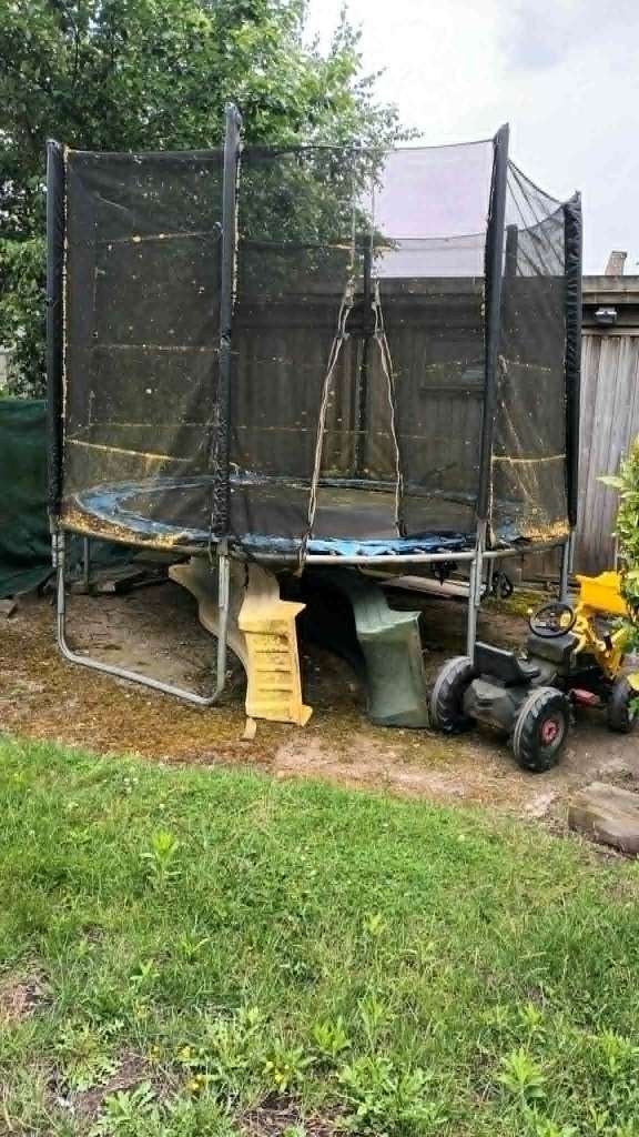 trampoline, Enlèvement, Utilisé