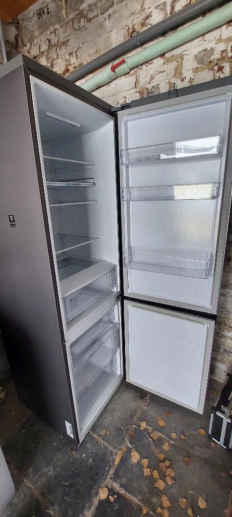 Samsung RB36T602CSA, 160 cm ou plus, Comme neuf, Enlèvement, 200 litres ou plus