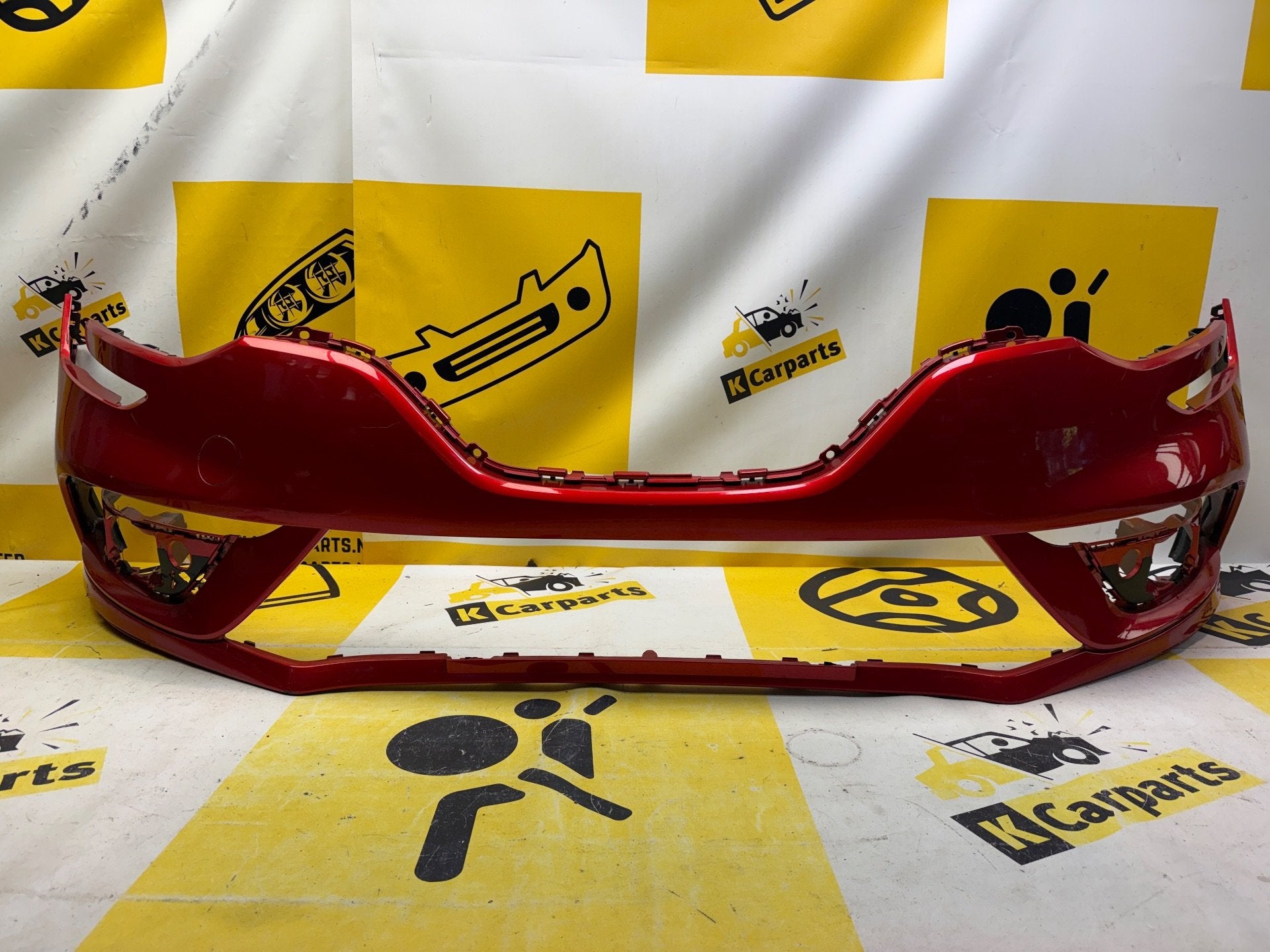 Voorbumper Renault Megane IV 4 bumper 620225094R, Renault Group, Gebruikt, Contact.group@renault.com, Bumper