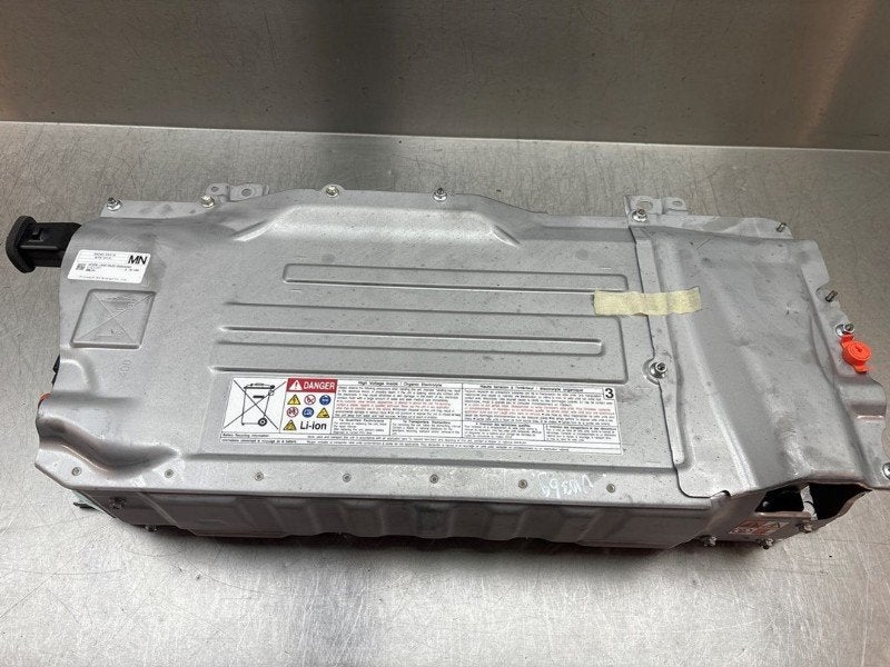 ACCU HV Toyota Yaris IV (P21 / PA1 / PH1) (|G9280K0010|), Gebruikt, Toyota