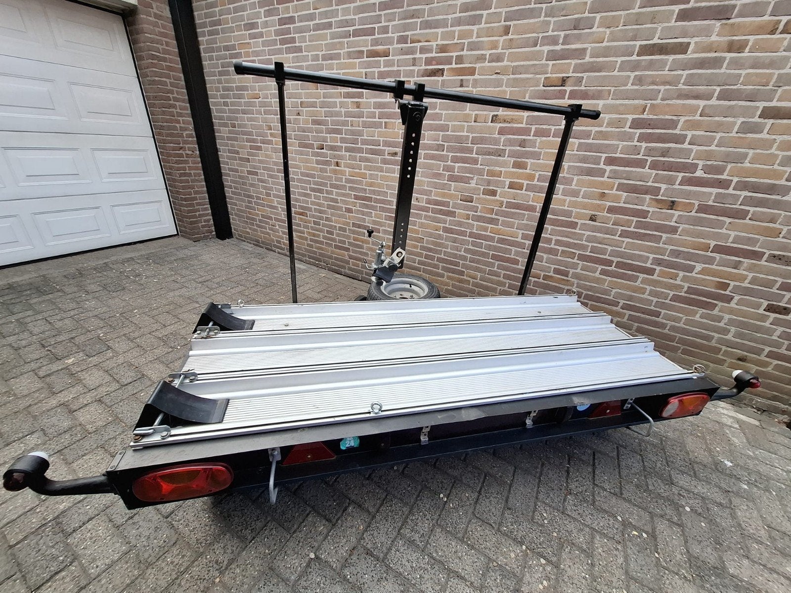 Shorty motortrailer, Ophalen