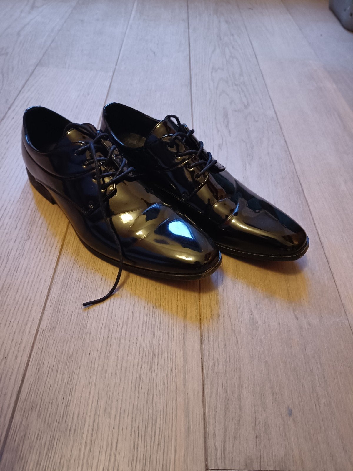 Gelakte smoking-kostuumschoenen - Maat 45, Enlèvement, Porté, Noir