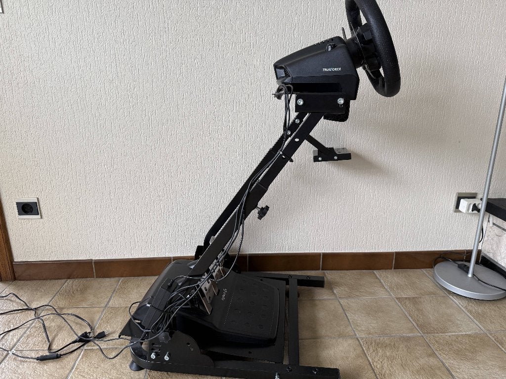 Logitech G923 racestuur compleet voor sim racing met stand, Ophalen