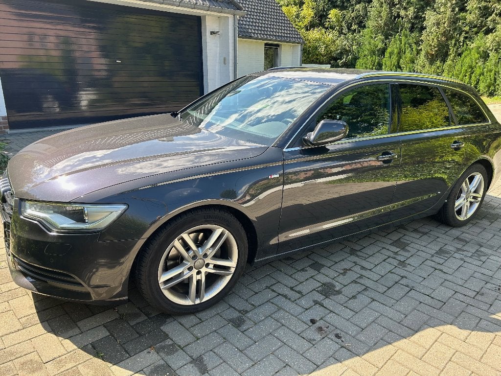 Audi A6 avant, Autos, Cuir, Achat, 4 portes, 1715 kg