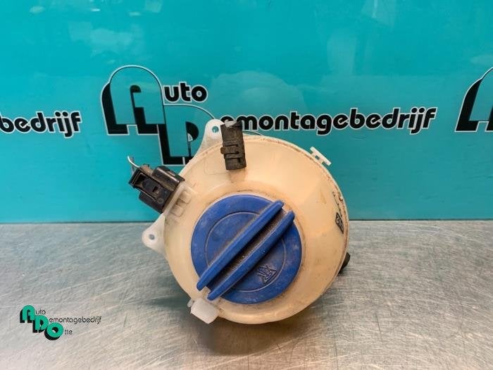 Réservoir d'expansion d'un Volkswagen Polo (Polo 09-), Volkswagen, -, 3 mois de garantie, Utilisé