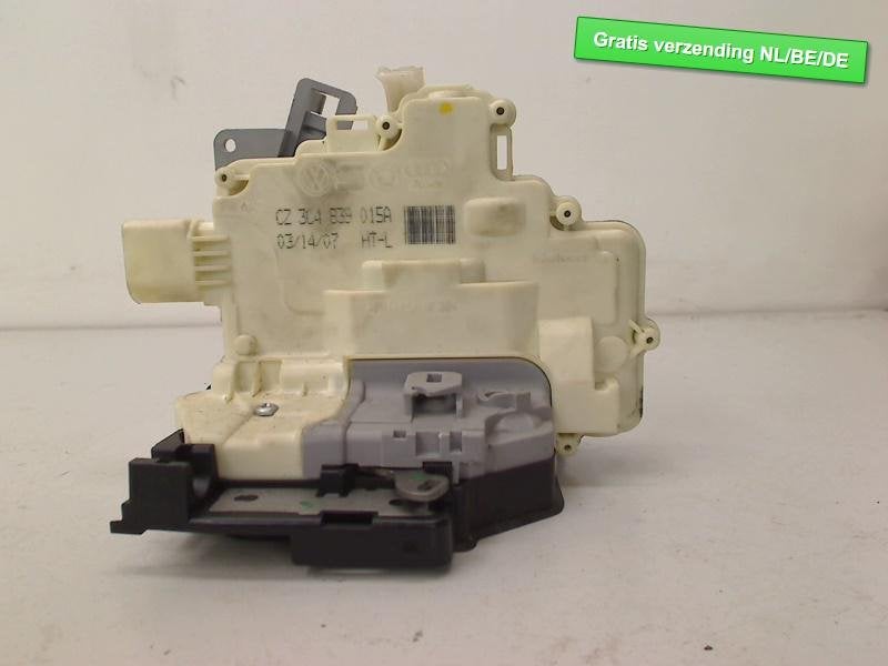 SERRURE DE PORTE ARRIÈRE GAUCHE Tiguan (5N1 / 2), Arrière, Volkswagen, Volkswagen AG, Utilisé