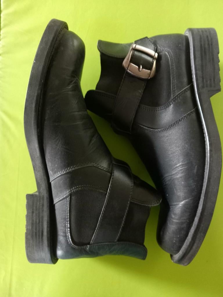 Chaussures hautes noires pointure 42 -> 6€, Vêtements | Hommes, Chaussures, Bottes, Comme neuf, Enlèvement, Noir