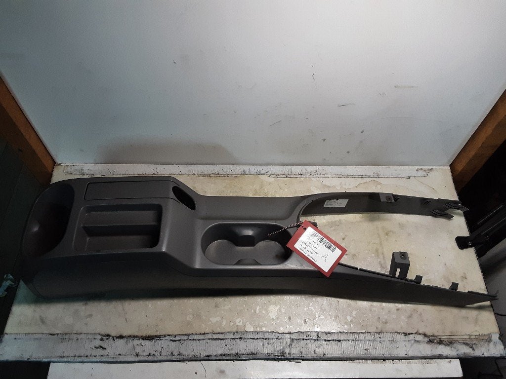 CONSOLE CENTRALE Caddy Combi III (2KB,2KJ) (2K0863241), Volkswagen, Mevr. I. Hauben, Utilisé, Rue de l'Espoir 34 34
4030  GRIVEGNÉE, BE
