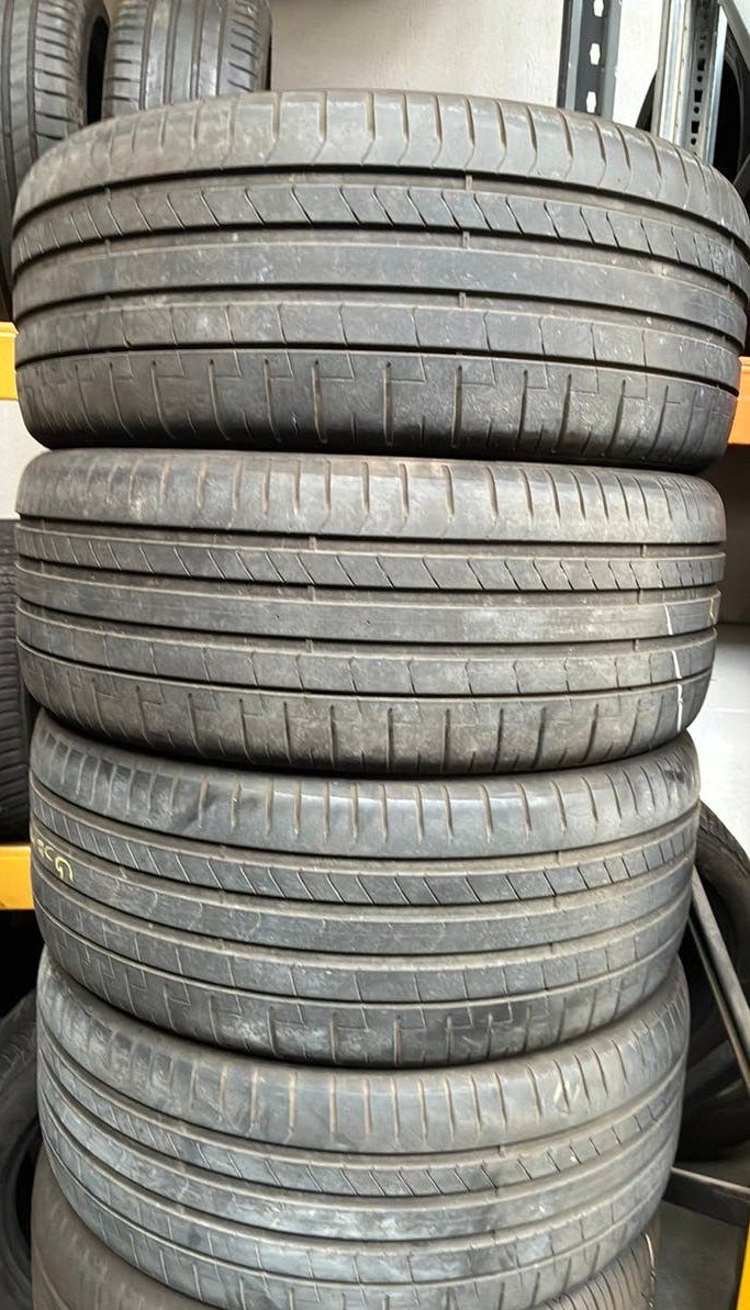 Pneus d'été 2454519 245/45/19 245/45R19 marque Pirelli, Enlèvement