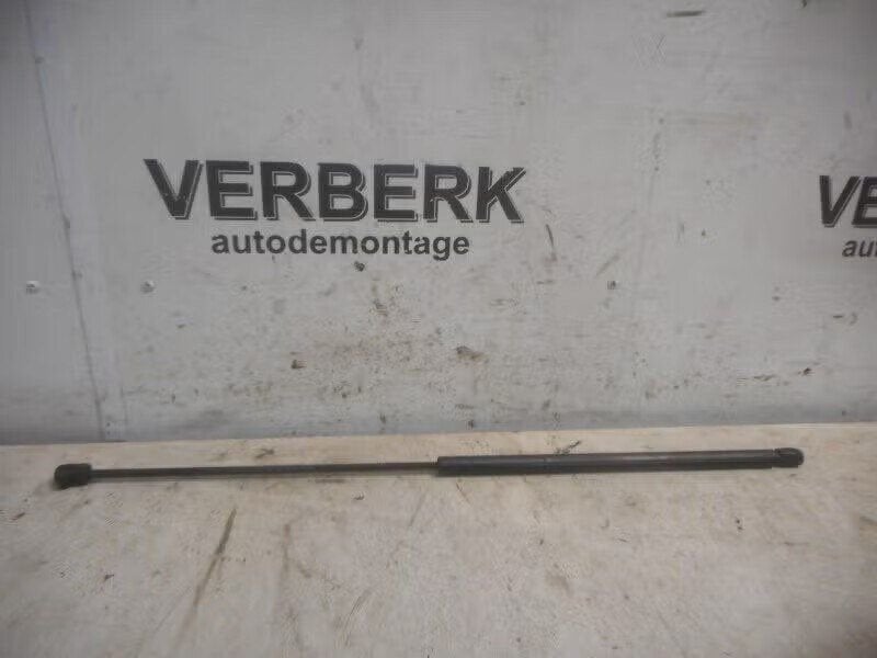 GASDRUKVEER VOOR Audi A6 Avant Quattro (C5) (4bo823359c), Gebruikt, Auto-Union-Straße 1, 85057 Ingolstadt, DE, Info@audi.de, Audi AG