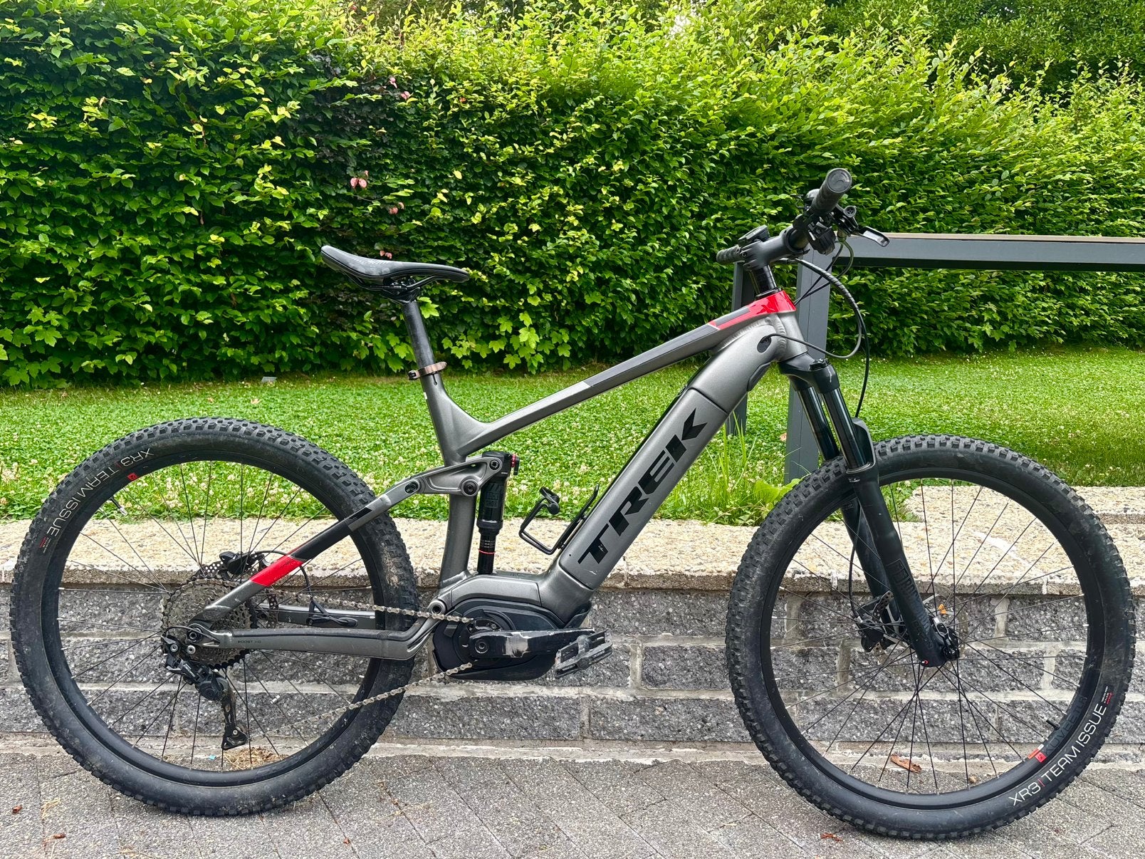 VTTAE TREK Full suspension 27,5 L / BOSCH / PRIX FIXE!!!, Vélos & Vélomoteurs, Vélos électriques, 47 à 51 cm, Enlèvement, Comme neuf