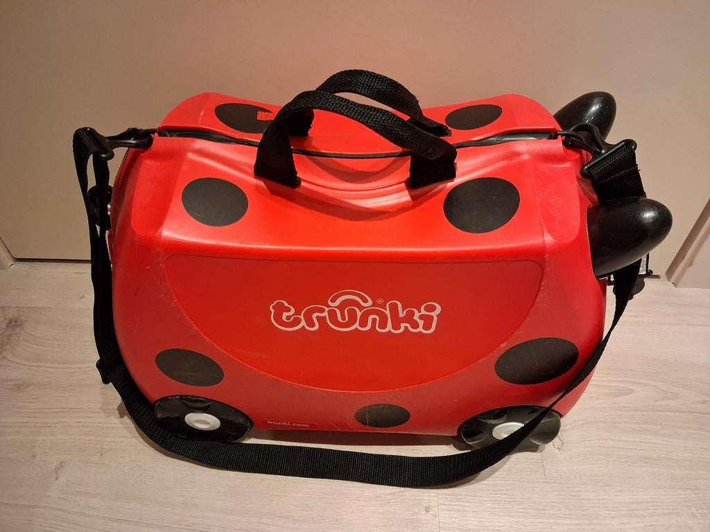Trunki koffertje, Enlèvement