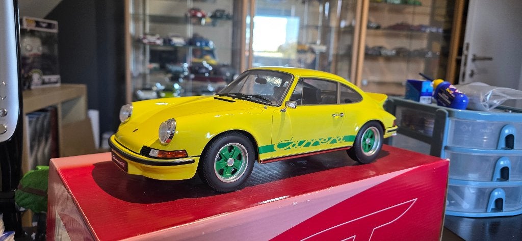 Porsche 911 2.7 RS Touring 1/12 GT Spirit, Enlèvement ou Envoi, Comme neuf, 1:9 à 1:12, Voiture