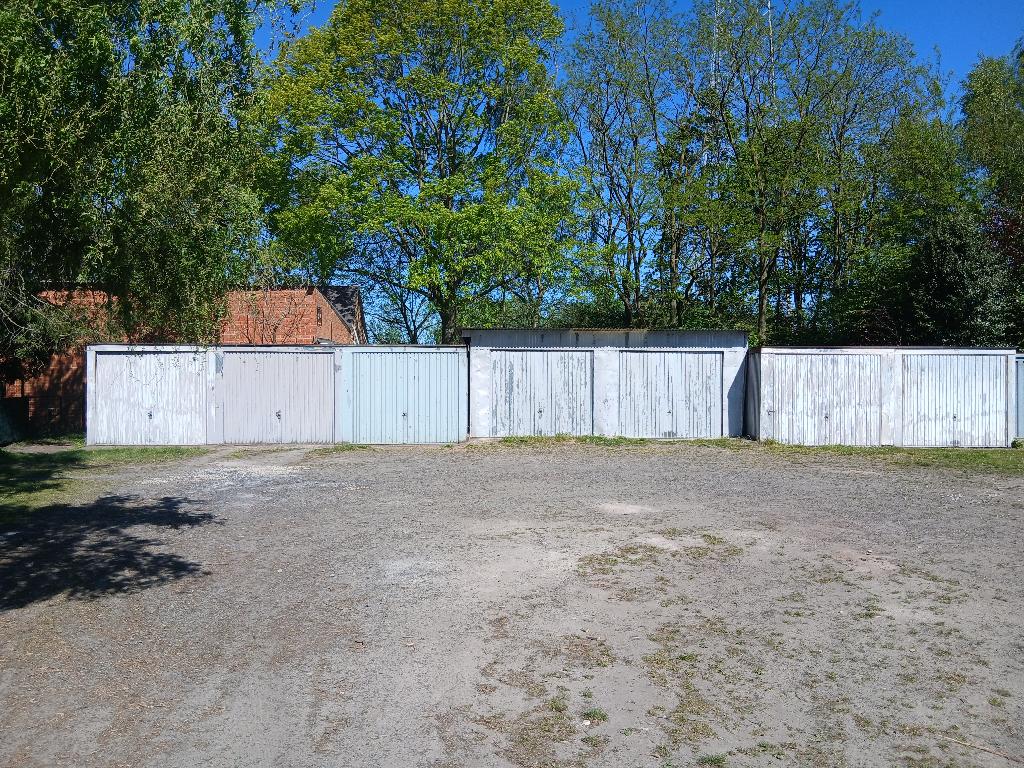 Aaneengesloten garageboxen te koop (voor demontage), Enlèvement, Utilisé