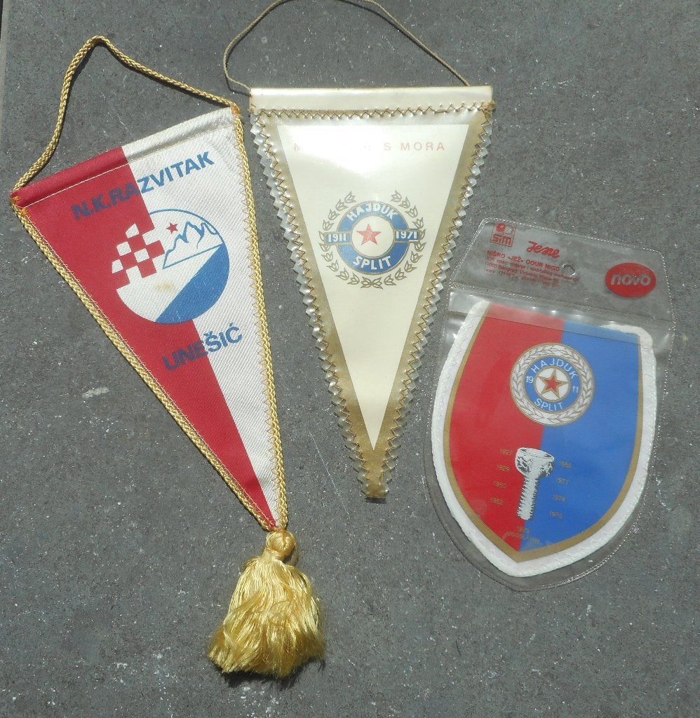 EX-YOUGOSLAVIE - LOT DE FANIONS SPORTIFS DIVERS, Envoi, Autres, Emblème ou Badge